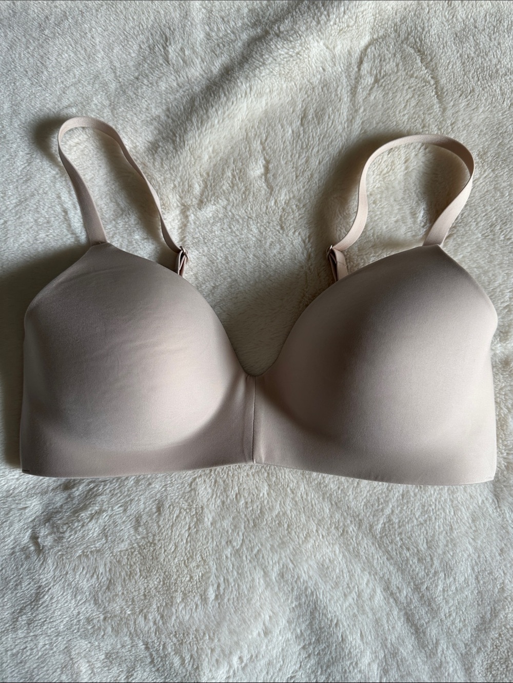 Athleta Sleek Form T-Shirt Bra (34C)